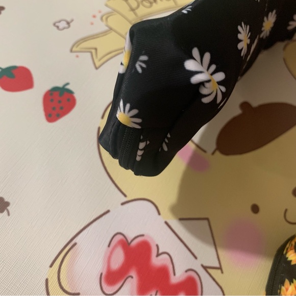 2 Floral Print Zip Pencil Pouches - Picture 7 of 12